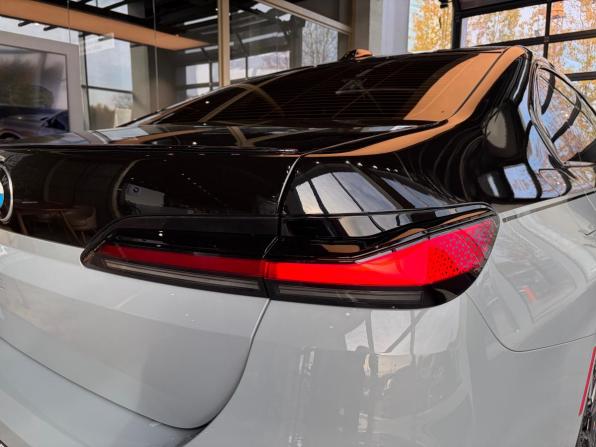 BMW 7 серии VII (G70) с пробегом 2023 года, цена 15 900 000 рублей, 14259 км, седан, Автокод Объявления