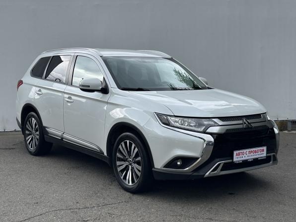 Mitsubishi Outlander III Рестайлинг 3 с пробегом 2020 года, цена 1 730 000 рублей, 147500 км, внедорожник, Автокод Объявления