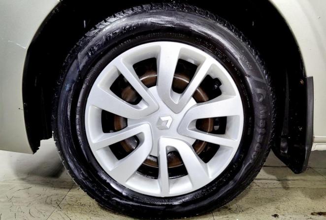 Renault Logan II с пробегом 2015 года, цена 670 000 рублей, 189650 км, седан, Автокод Объявления