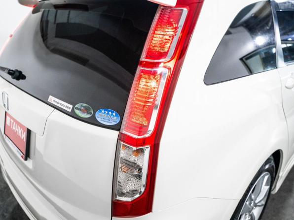 Honda Stream II Рестайлинг с пробегом 2009 года, цена 1 099 500 рублей, 155710 км, компактвэн, Автокод Объявления