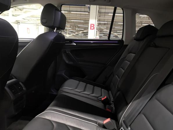 Volkswagen Tiguan II Рестайлинг с пробегом 2021 года, цена 4 079 000 рублей, 33699 км, внедорожник, Автокод Объявления