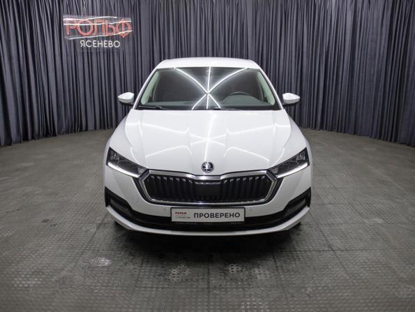 Skoda Octavia IV (A8) с пробегом 2020 года, цена 2 449 000 рублей, 76253 км, лифтбек, Автокод Объявления