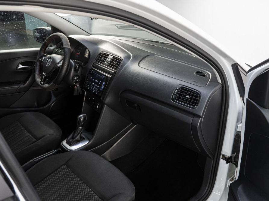 Volkswagen Polo V Рестайлинг Тюмень  - изображение 15