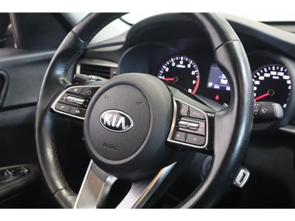 Kia Optima IV Рестайлинг с пробегом 2019 года, цена 1 946 000 рублей, 32175 км, седан, Автокод Объявления