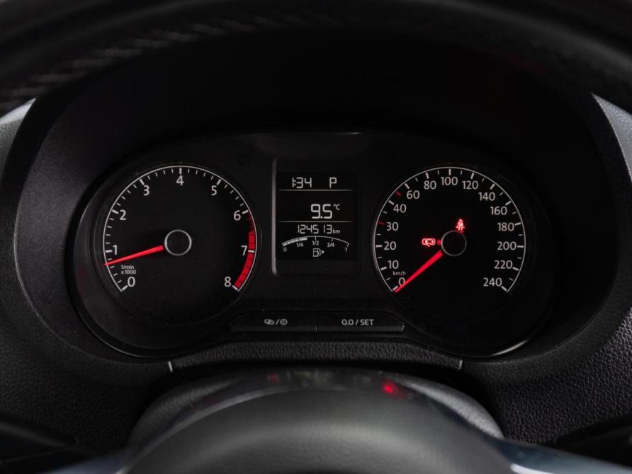 Volkswagen Polo V Рестайлинг Тюмень  - изображение 13