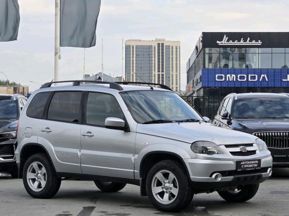 Chevrolet Niva I Рестайлинг с пробегом 2018 года, цена 715 000 рублей, 58205 км, внедорожник, Автокод Объявления