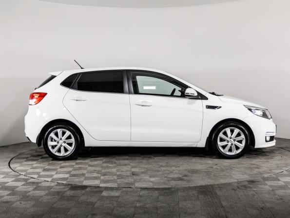Kia Rio III Рестайлинг с пробегом 2015 года, цена 999 000 рублей, 148403 км, хэтчбек, Автокод Объявления