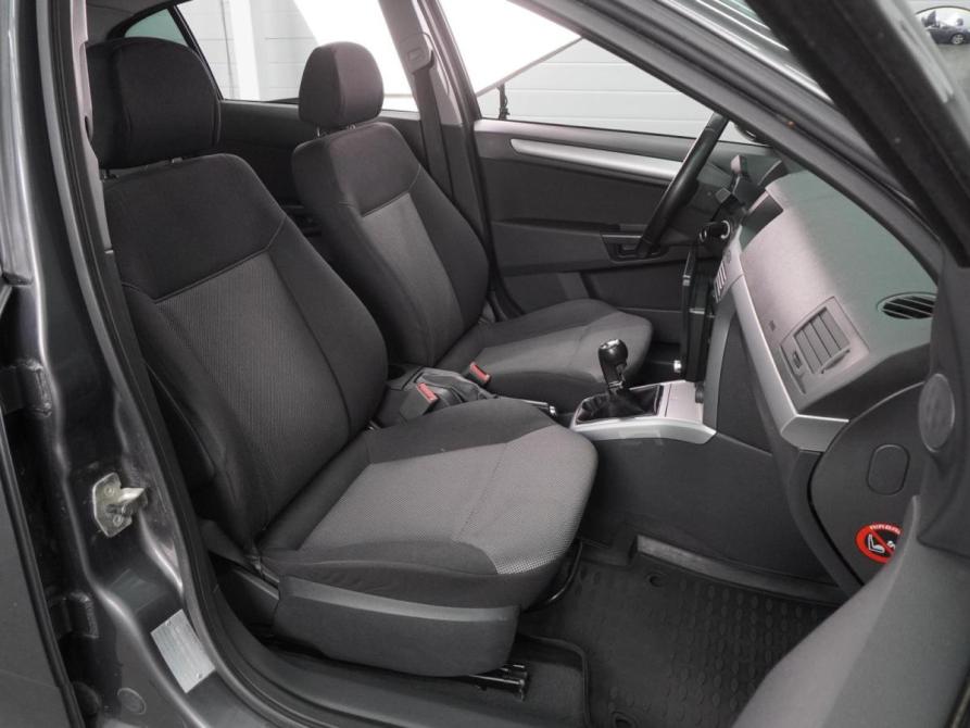 Opel Astra H Рестайлинг Воронеж  - изображение 8