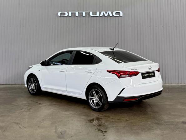 Hyundai Solaris II Рестайлинг с пробегом 2020 года, цена 1 497 000 рублей, 150000 км, седан, Автокод Объявления