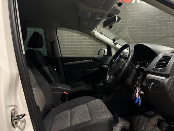 Volkswagen Sharan II с пробегом 2011 года, цена 1 425 000 рублей, 78375 км, минивэн, Автокод Объявления