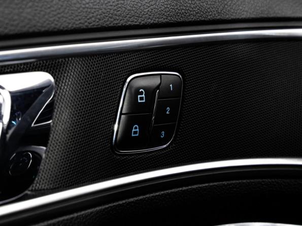 Ford Explorer V Рестайлинг с пробегом 2017 года, цена 2 499 000 рублей, 203590 км, внедорожник, Автокод Объявления