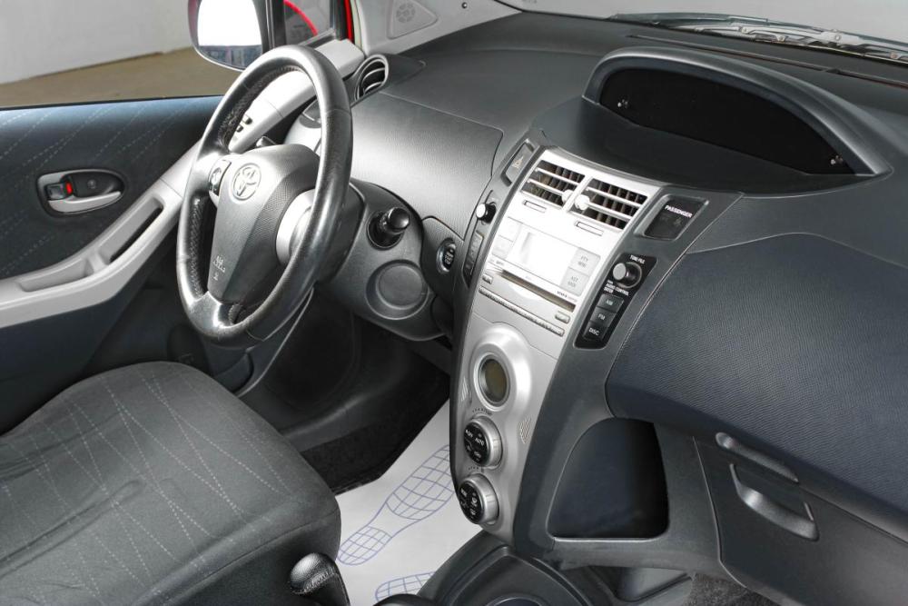 Toyota Yaris II Тюмень  - изображение 11