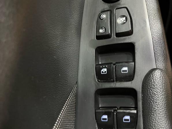 Hyundai Solaris II с пробегом 2018 года, цена 1 250 000 рублей, 122000 км, седан, Автокод Объявления