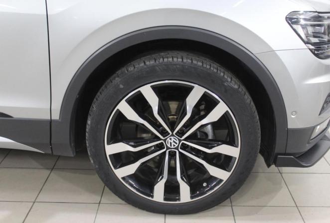 Volkswagen Tiguan II с пробегом 2019 года, цена 2 770 000 рублей, 109084 км, внедорожник, Автокод Объявления