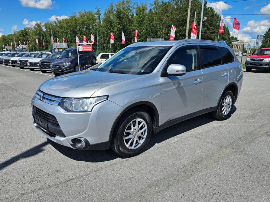 Mitsubishi Outlander III Рестайлинг Тюмень  - изображение 3