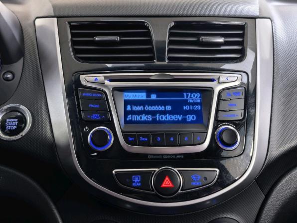 Hyundai Solaris I Рестайлинг с пробегом 2014 года, цена 1 025 000 рублей, 150462 км, седан, Автокод Объявления