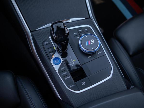 BMW 3 серии VII (G2x) с пробегом 2020 года, цена 4 200 000 рублей, 71362 км, седан, Автокод Объявления