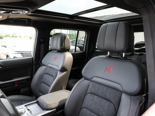 JETOUR T2 с пробегом 2024 года, цена 3 049 000 рублей, 32567 км, внедорожник, Автокод Объявления