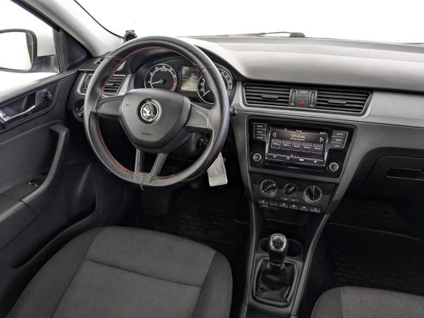 Skoda Rapid I Рестайлинг с пробегом 2019 года, цена 780 000 рублей, 218244 км, лифтбек, Автокод Объявления