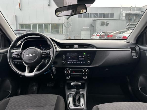 Kia Rio IV Рестайлинг с пробегом 2021 года, цена 1 659 000 рублей, 80125 км, седан, Автокод Объявления