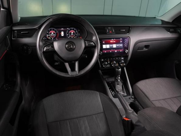 Skoda Octavia III (A7) Рестайлинг с пробегом 2018 года, цена 1 964 000 рублей, 95704 км, лифтбек, Автокод Объявления
