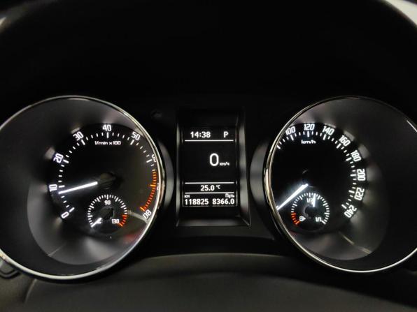 Skoda Yeti I Рестайлинг с пробегом 2014 года, цена 1 349 000 рублей, 118000 км, внедорожник, Автокод Объявления