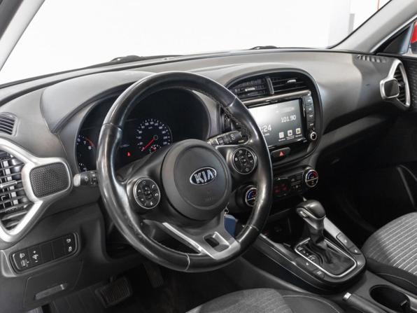Kia Soul III с пробегом 2021 года, цена 2 250 000 рублей, 121950 км, хэтчбек, Автокод Объявления