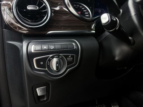 Mercedes-Benz V-Класс III (W447) Рестайлинг с пробегом 2023 года, цена 8 200 000 рублей, 88654 км, минивэн, Автокод Объявления