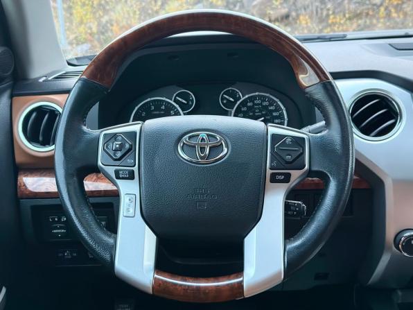 Toyota Tundra II Рестайлинг с пробегом 2015 года, цена 7 899 000 рублей, 77164 км, offers.body_type.unknown, Автокод Объявления