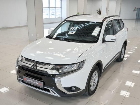 Mitsubishi Outlander III Рестайлинг 3 с пробегом 2021 года, цена 2 450 000 рублей, 96204 км, внедорожник, Автокод Объявления