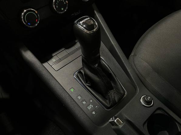 Skoda Octavia III (A7) Рестайлинг с пробегом 2019 года, цена 1 599 000 рублей, 125197 км, лифтбек, Автокод Объявления