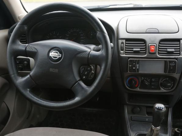 Nissan Almera II (N16) Рестайлинг с пробегом 2002 года, цена 152 000 рублей, 373000 км, седан, Автокод Объявления