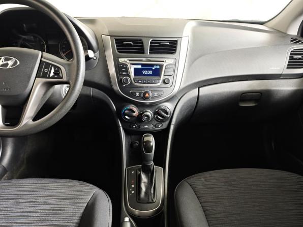 Hyundai Solaris I Рестайлинг с пробегом 2015 года, цена 1 195 000 рублей, 63785 км, седан, Автокод Объявления