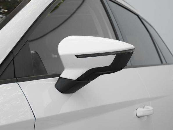 SEAT Leon III Рестайлинг с пробегом 2020 года, цена 2 049 000 рублей, 85469 км, универсал, Автокод Объявления