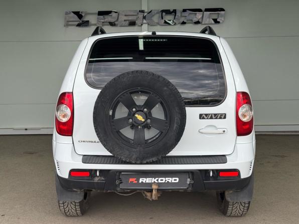 Chevrolet Niva I Рестайлинг с пробегом 2016 года, цена 695 000 рублей, 150000 км, внедорожник, Автокод Объявления