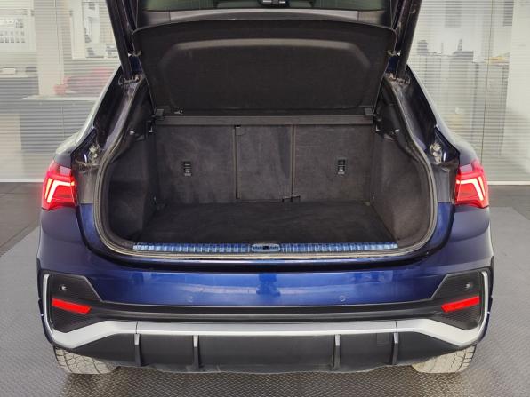 Audi Q3 Sportback II (F3) с пробегом 2021 года, цена 4 099 000 рублей, 74323 км, внедорожник, Автокод Объявления