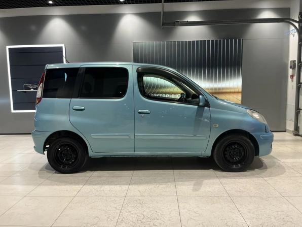 Toyota FunCargo с пробегом 2004 года, цена 550 000 рублей, 341740 км, компактвэн, Автокод Объявления