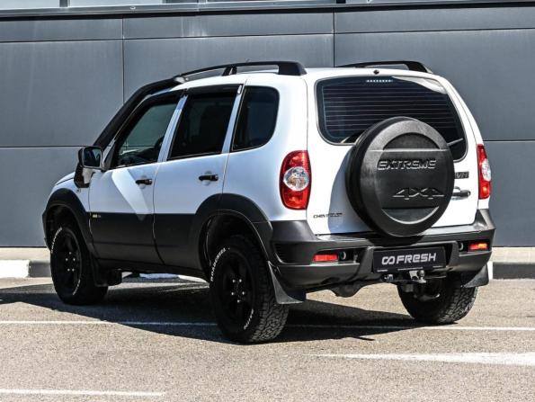 Chevrolet Niva I Рестайлинг с пробегом 2016 года, цена 799 000 рублей, 92049 км, внедорожник, Автокод Объявления