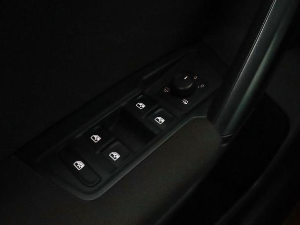 Volkswagen Tiguan II с пробегом 2019 года, цена 2 399 000 рублей, 85625 км, внедорожник, Автокод Объявления