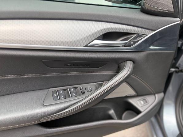 BMW 5 серии VII (G30/G31/G38) с пробегом 2019 года, цена 3 095 000 рублей, 201494 км, седан, Автокод Объявления