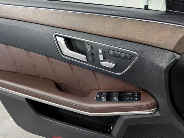 Mercedes-Benz E-Класс IV (W212 S212 C207) Рестайлинг с пробегом 2013 года, цена 2 630 000 рублей, 130311 км, седан, Автокод Объявления