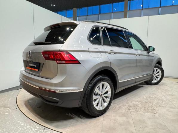 Volkswagen Tiguan II Рестайлинг с пробегом 2021 года, цена 2 399 000 рублей, 137889 км, внедорожник, Автокод Объявления