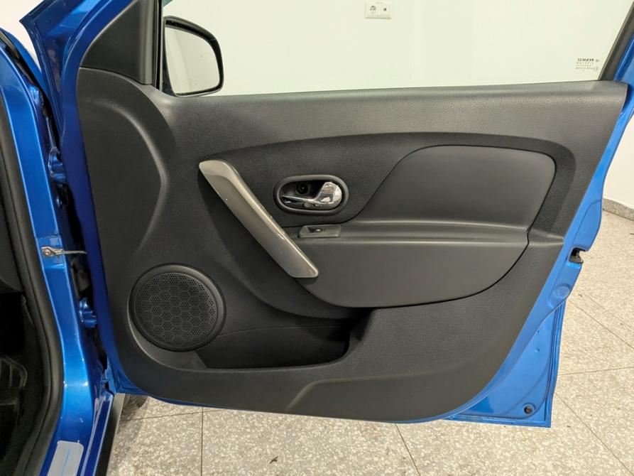 Renault Sandero II Москва  - изображение 15