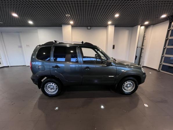 Chevrolet Niva I Рестайлинг с пробегом 2015 года, цена 575 000 рублей, 176515 км, внедорожник, Автокод Объявления
