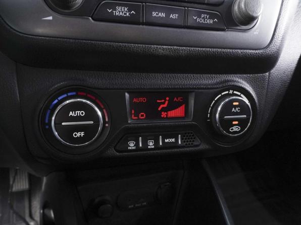 Kia Rio III с пробегом 2013 года, цена 670 000 рублей, 209069 км, седан, Автокод Объявления