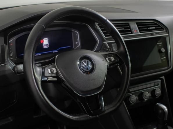 Volkswagen Tiguan II с пробегом 2019 года, цена 2 655 000 рублей, 85741 км, внедорожник, Автокод Объявления