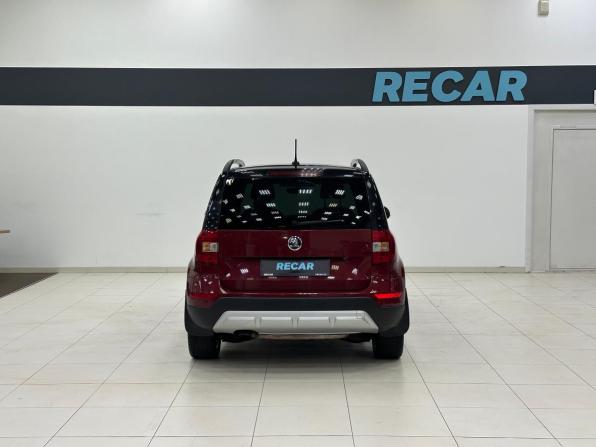 Skoda Yeti I Рестайлинг с пробегом 2017 года, цена 1 195 000 рублей, 168151 км, внедорожник, Автокод Объявления