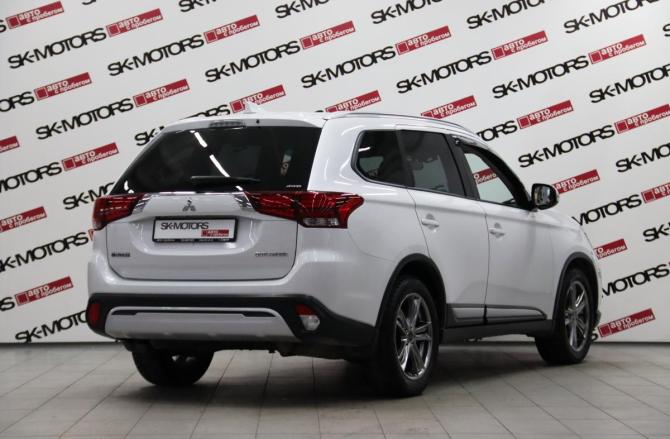 Mitsubishi Outlander III Рестайлинг 3 с пробегом 2019 года, цена 2 595 950 рублей, 127146 км, внедорожник, Автокод Объявления