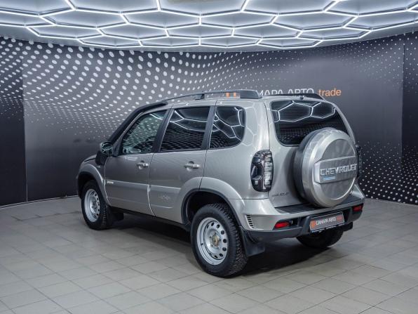 Chevrolet Niva I Рестайлинг с пробегом 2017 года, цена 663 000 рублей, 99764 км, внедорожник, Автокод Объявления