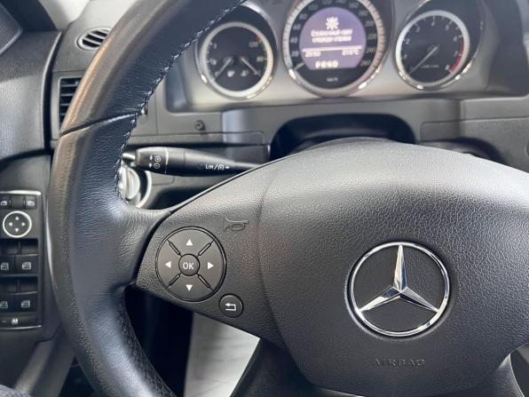 Mercedes-Benz C-Класс III (W204) с пробегом 2010 года, цена 1 020 000 рублей, 329289 км, седан, Автокод Объявления